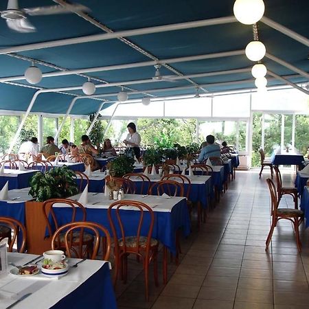 Hotel Adriatic Omišalj Extérieur photo