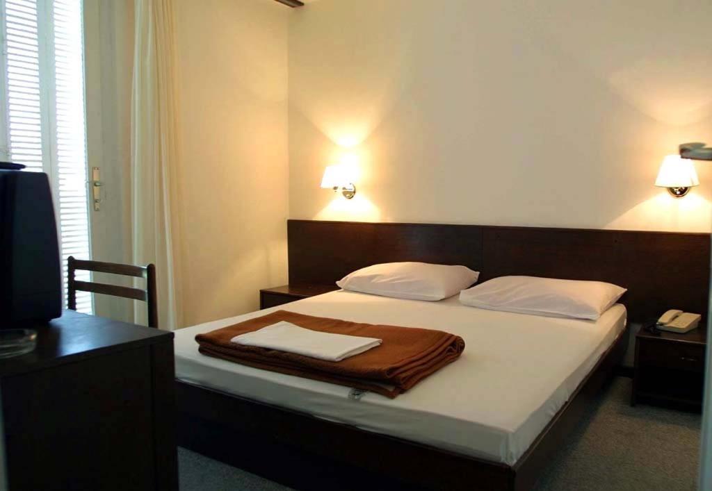 Hotel Adriatic Omišalj Extérieur photo