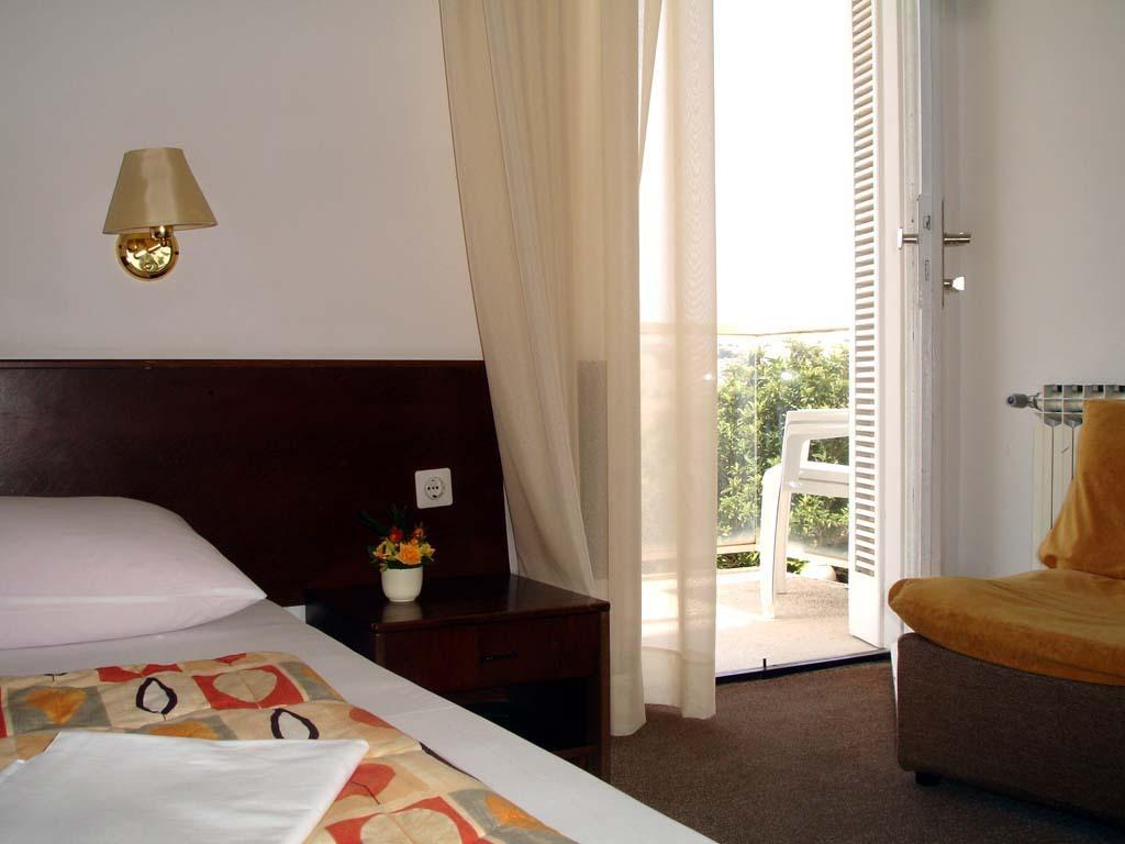 Hotel Adriatic Omišalj Chambre photo